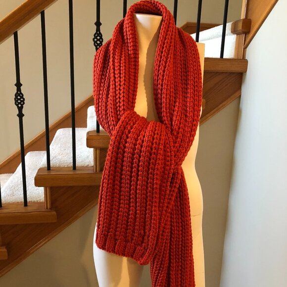 Hand-woven Cozy Knit Scarf or Wrap in Burnt Orange Sz OS - no fabric tag - Picture 4 of 5